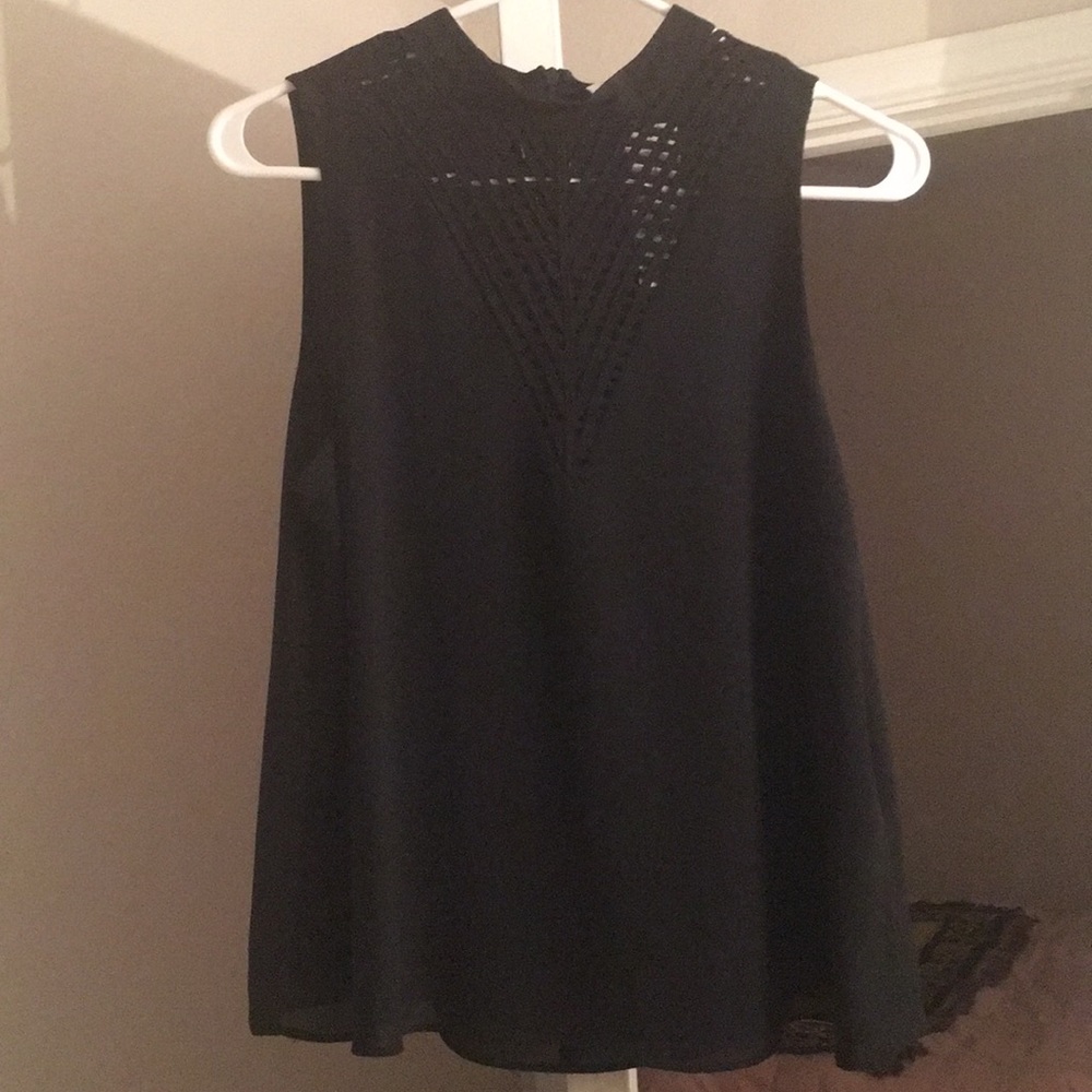Q&A sleeveless Sandrie Mesh detail blouse